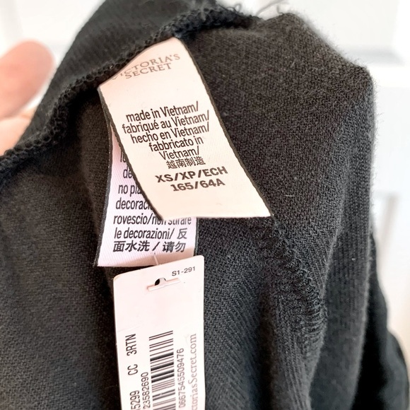 Victoria’s Secret Black Velour Bow-Front Jogger Pants - Picture 8 of 8